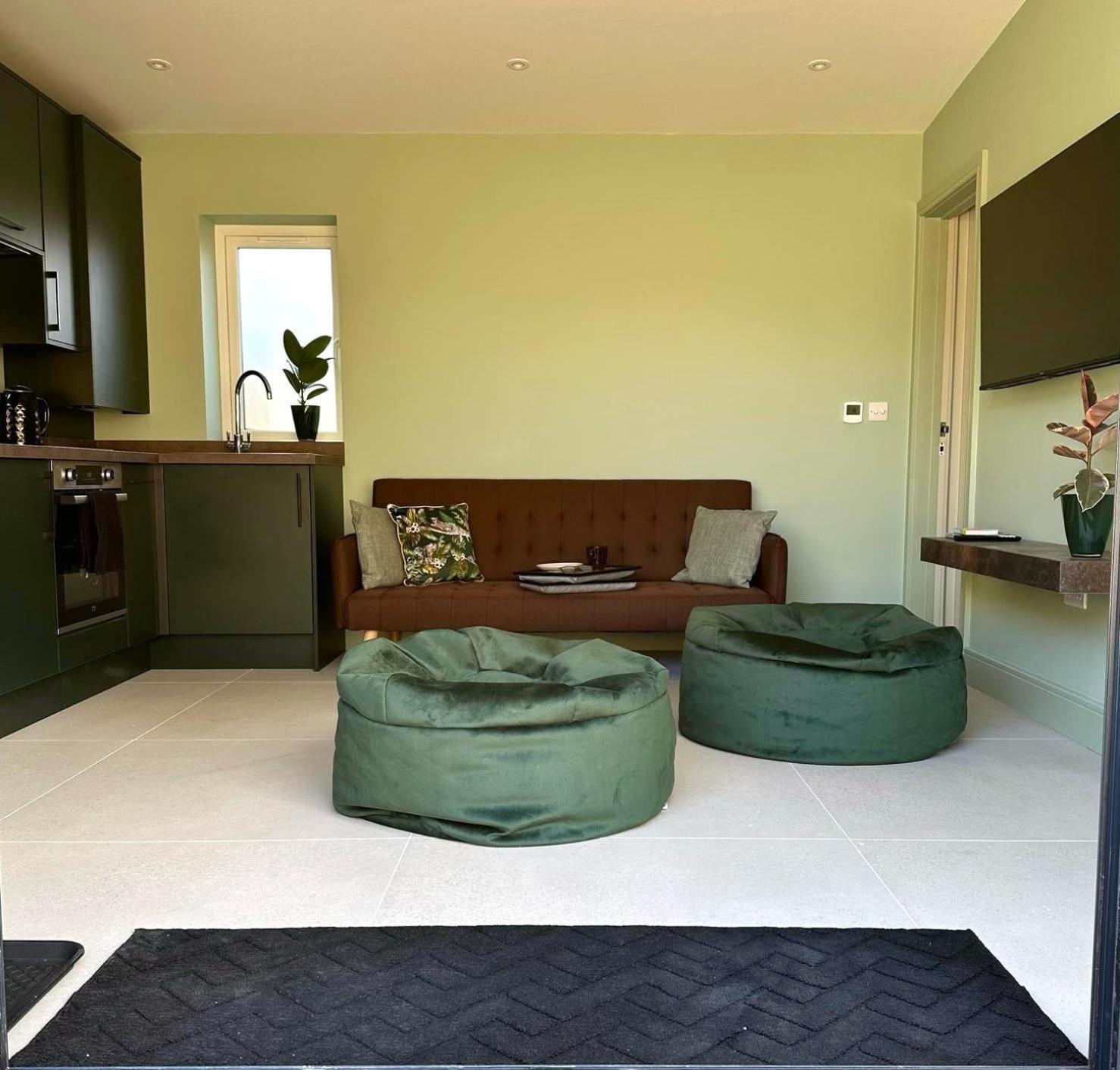 White Oaks Sussex Villa Twineham Bagian luar foto
